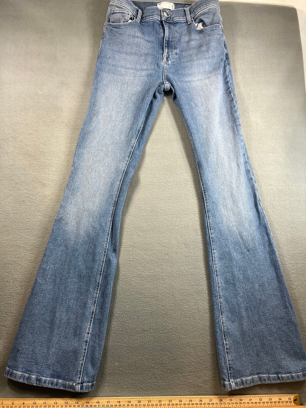 American Eagle Outfitters High-Rise Flare Jeans Blue Denim Medium Wash Women’s